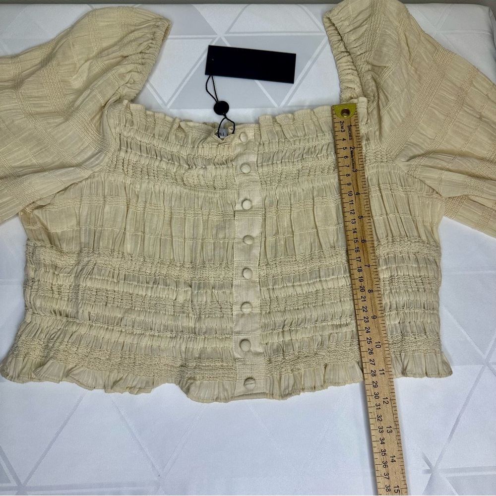 NWT! Gianni Bini Sz L Sand Color Cotton Long Sleeve Crop Top - Picture 3 of 9